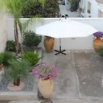 Mari Lu' לינה וארוחת בוקר 3*