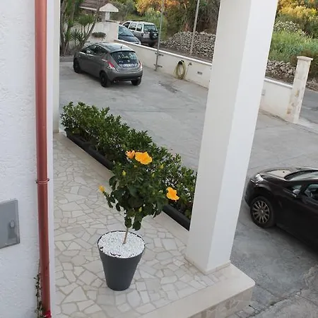 Bed & Breakfast Mari Lu' Maruggio