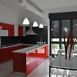 Mari Lu' 3*