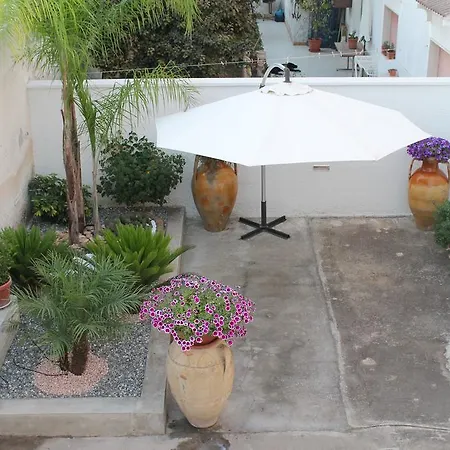 Mari Lu' Отель типа 